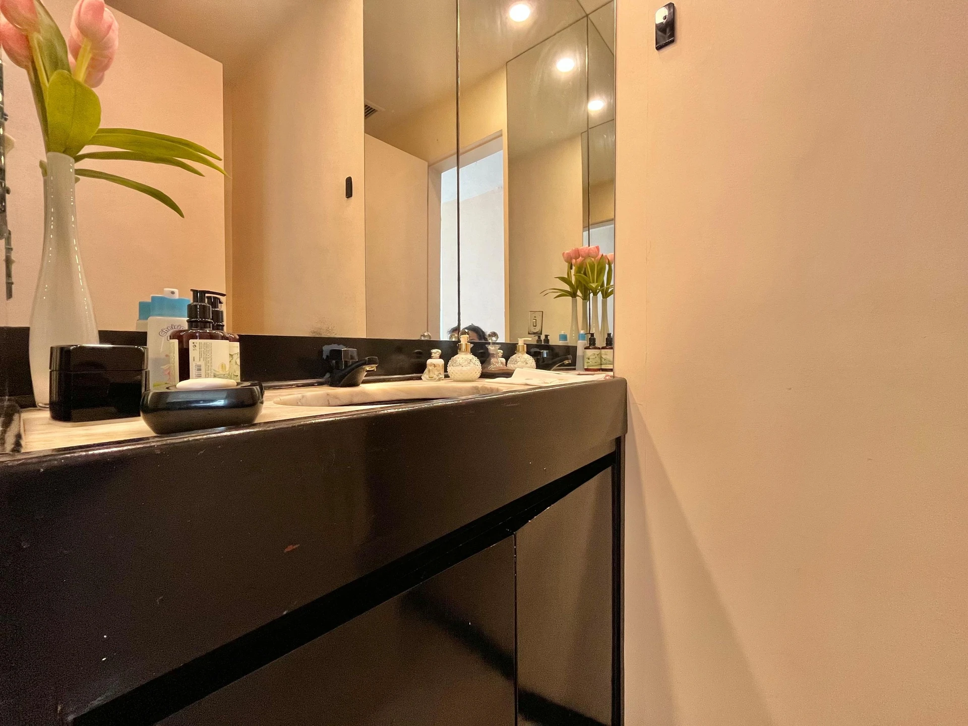 Furnished apartment, 450 m², with a water view — photo 20