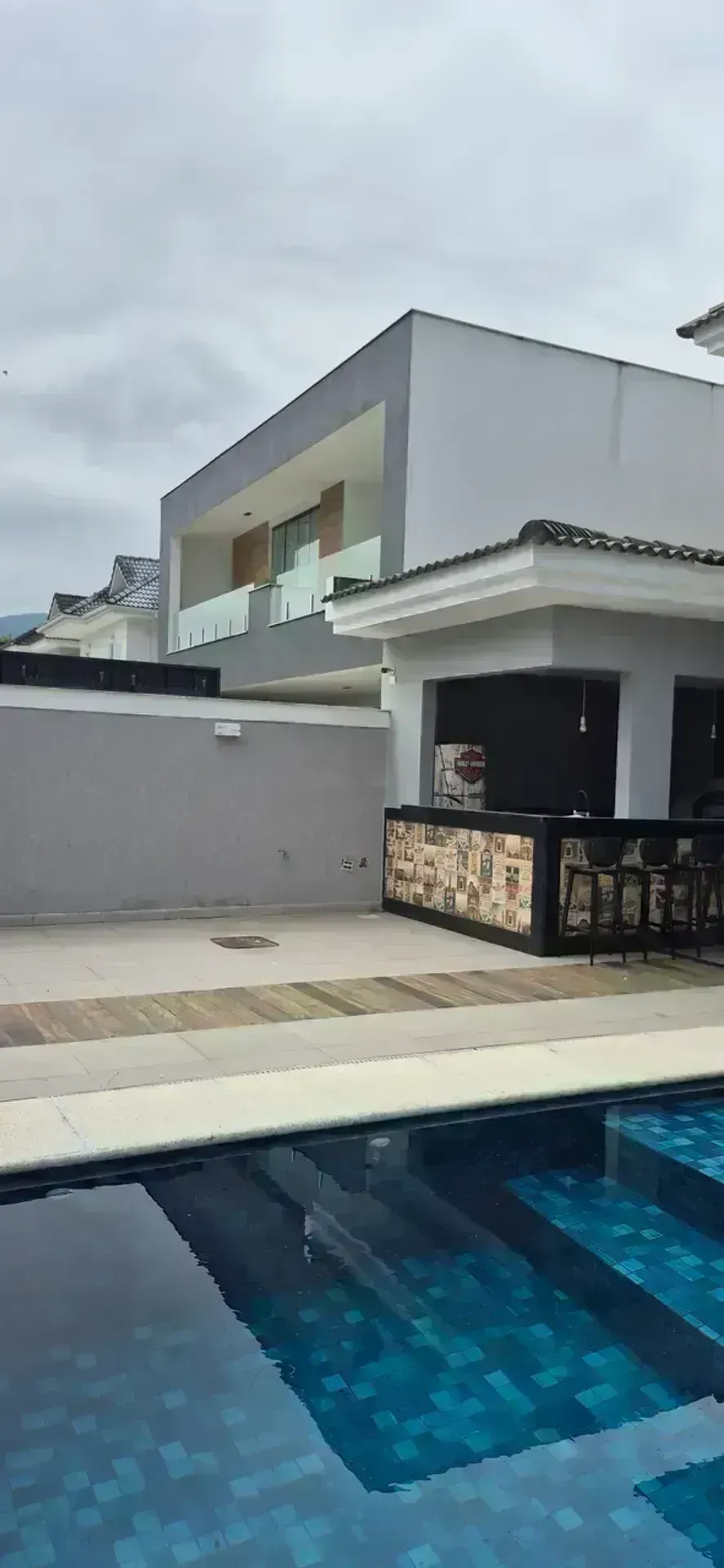 Furnished triplex house with 4 bedrooms and 5 baths — photo 2