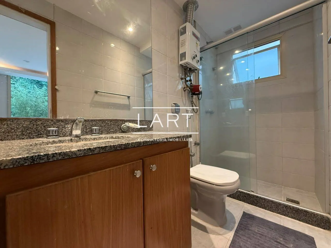 Apartamento de 3 quartos em condomínio com piscina — photo 27