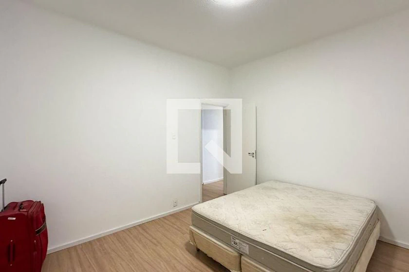 Деревянный пол или ламинат и 4 спальни: квартира 168 м² — photo 14