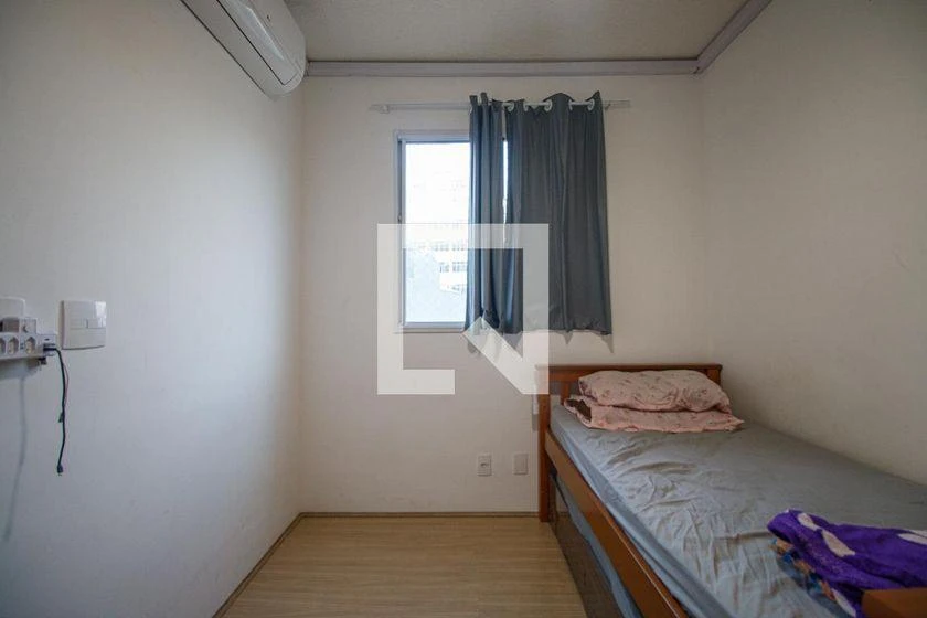 2-bedroom apartment in a building with a gym — photo 14
