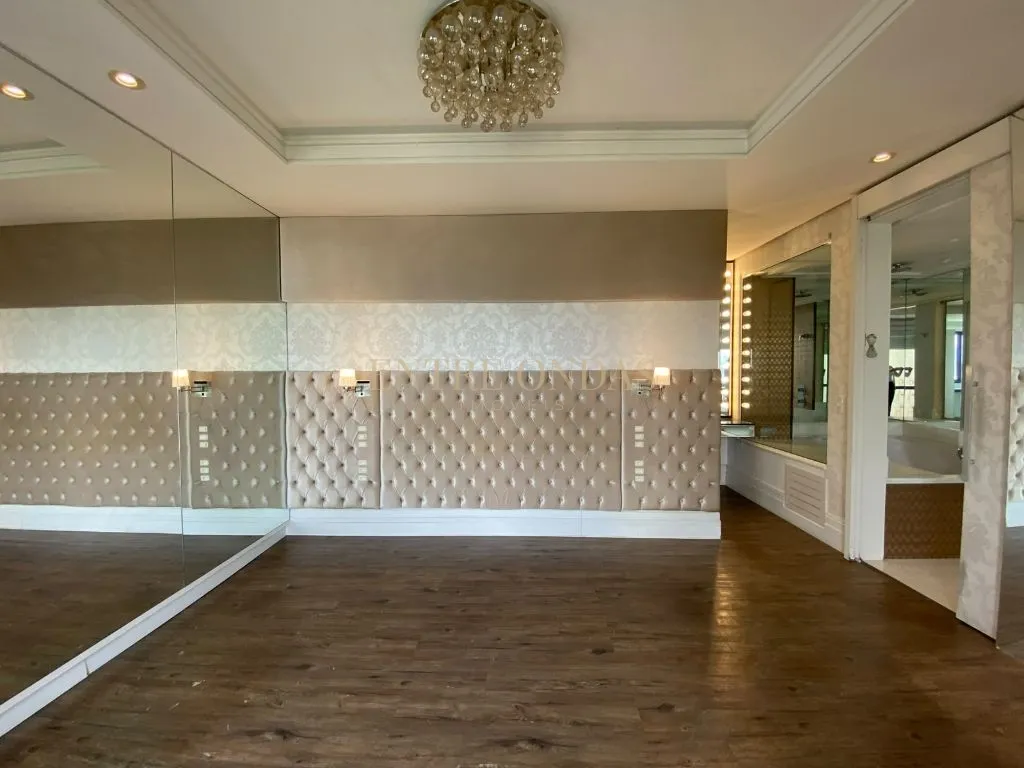 Вид на воду та 4 спальні: квартира 304 м² — photo 29
