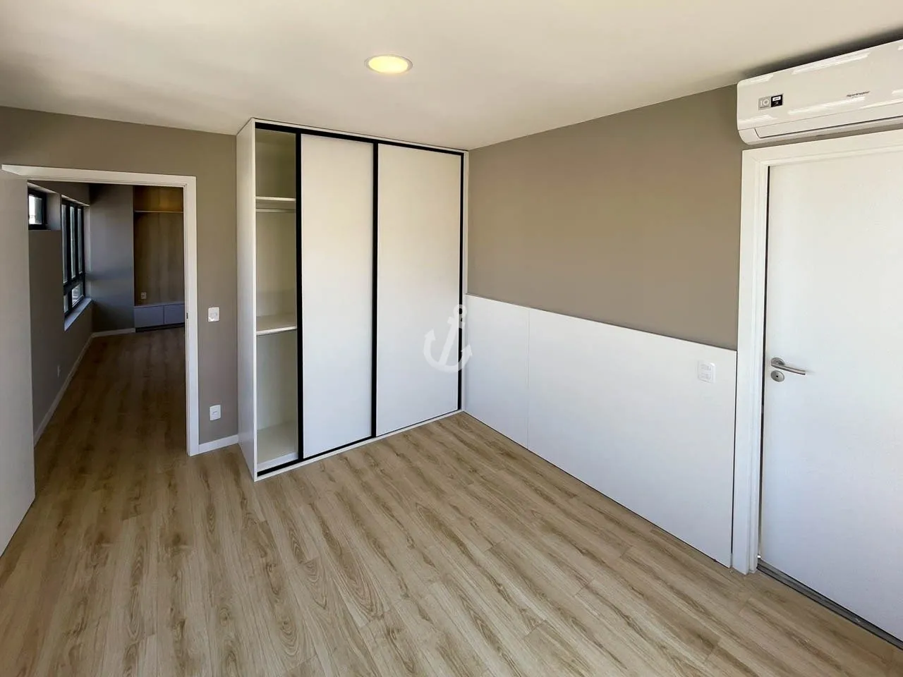 Apartamento mobiliado de 1 suíte com 102 m² e vaga — photo 8
