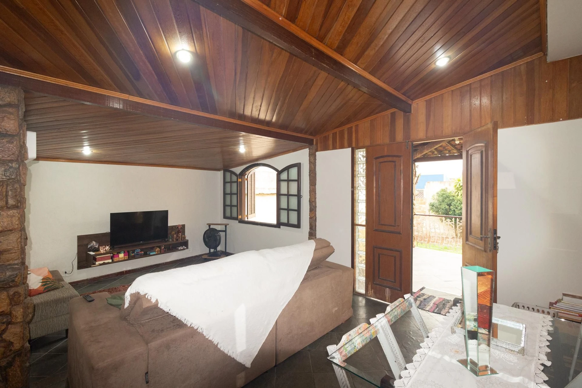Furnished house, 250 m², with a jacuzzi — photo 25