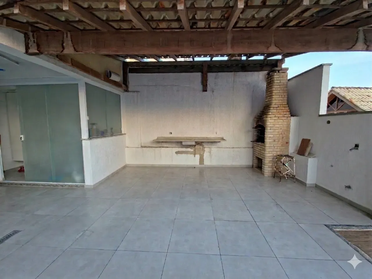 Casa com 4 quartos e cozinha integrada — photo 30