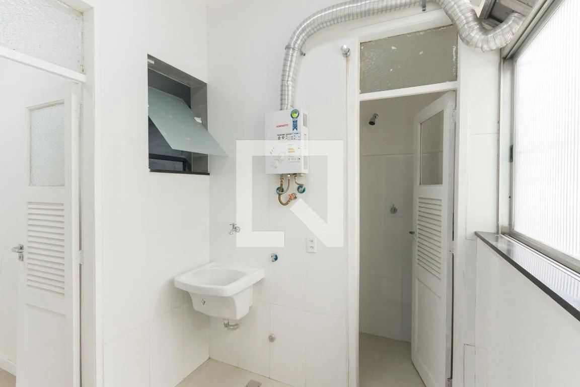 Apartamento de 2 quartos com varanda envidraçada — photo 13