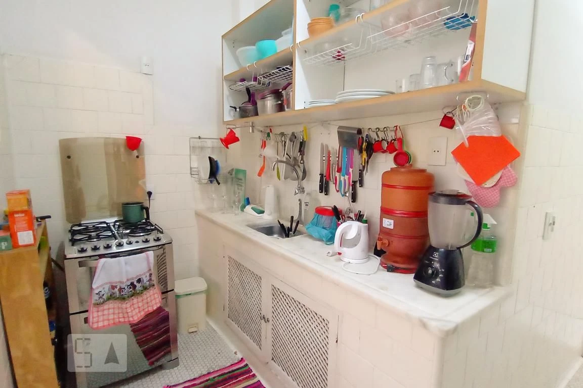 Furnished apartment with 2 bedrooms and 1 parking space — photo 21
