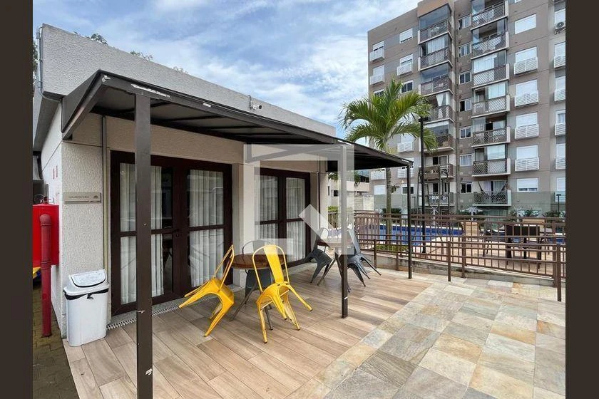 65 m² furnished apartment with balcony and 2 bedrooms — photo 8