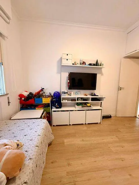 Мебльована квартира з 3 спальнями та окремою кухнею — photo 4