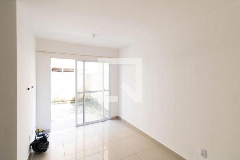 Rental apartment with 2 bedrooms and a closed kitchen
