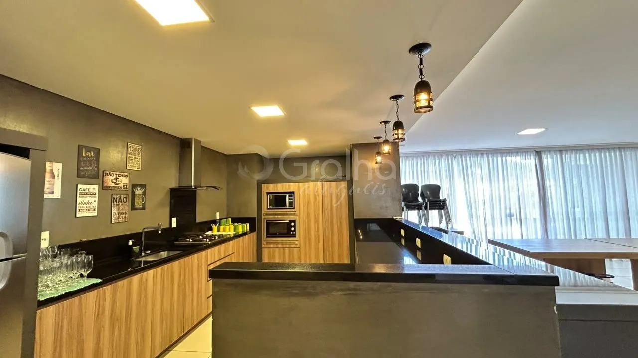 Furnished apartment, 119 m², with floor-to-ceiling windows — photo 8