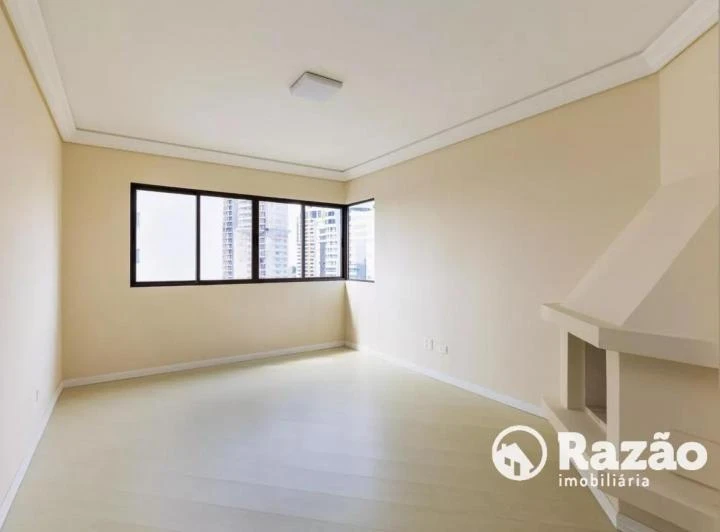 178 m² apartment with 4 bedrooms and city views — photo 8