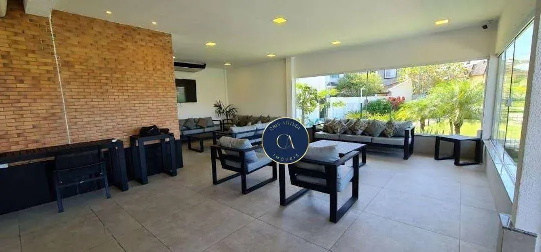 House with 6 bedrooms and 7 bathrooms, 484 m² — photo 69
