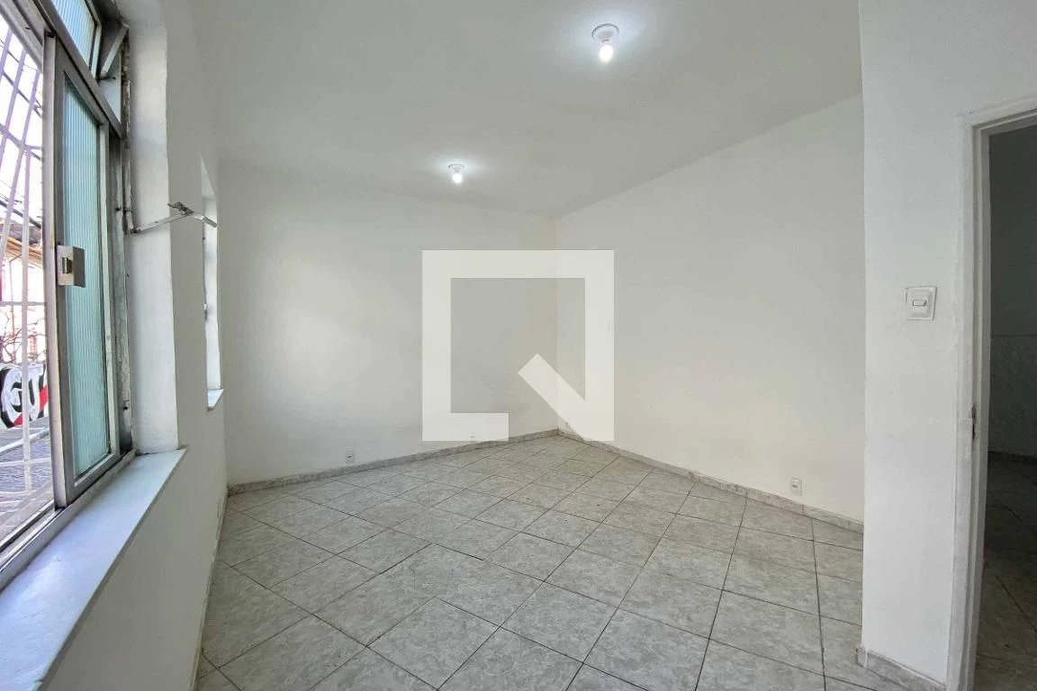 Rental apartment with 3 bedrooms and a private garden — photo 16