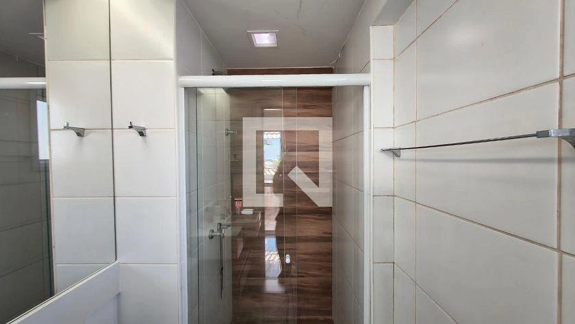 Панорамные окна и 4 спальни: квартира 200 м² — photo 44