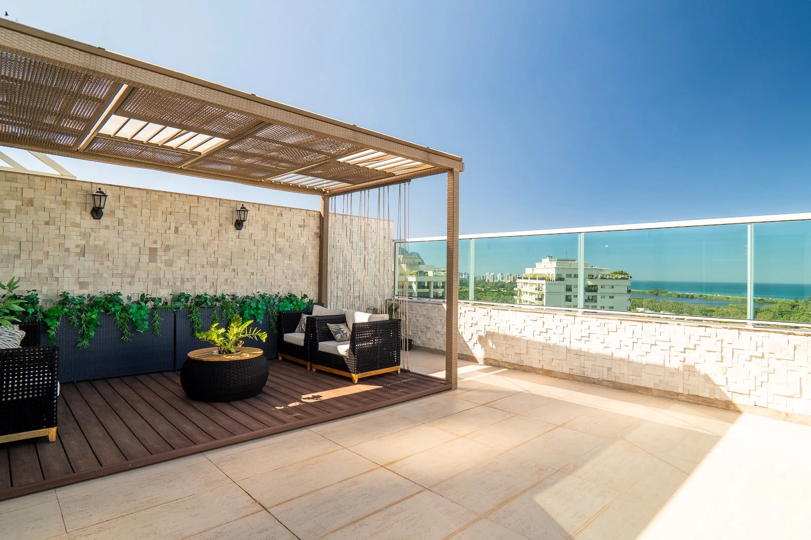 Furnished duplex with 4 en-suite rooms and 600 m² — photo 9