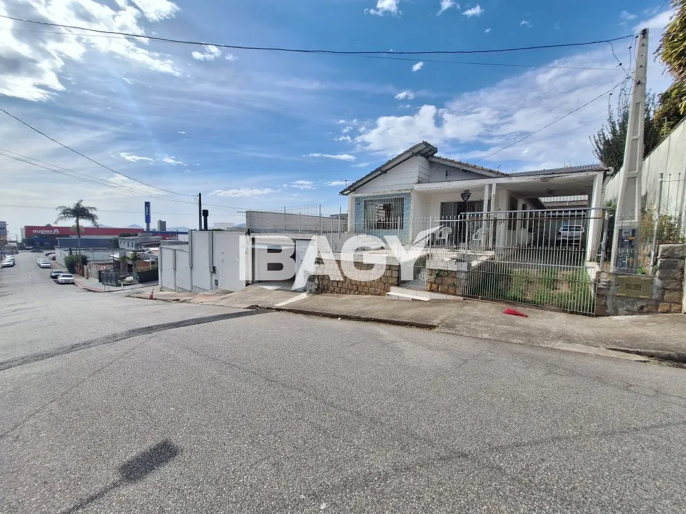 House with 4 bedrooms and 2 bathrooms, 100 m² — photo 20