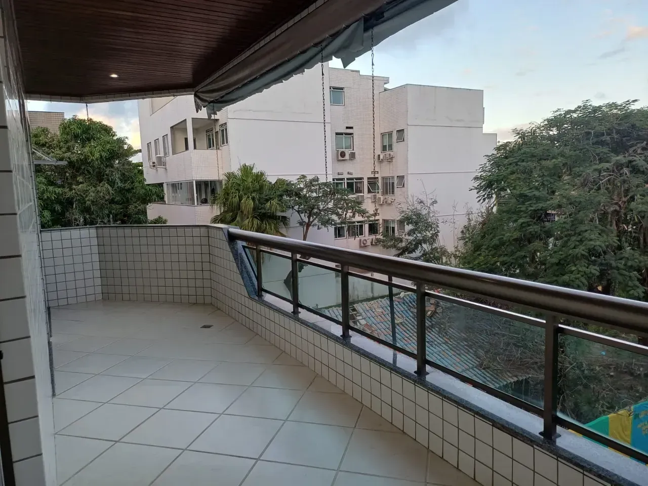 Rental apartment with 2 bedrooms and 3 bathrooms — photo 19