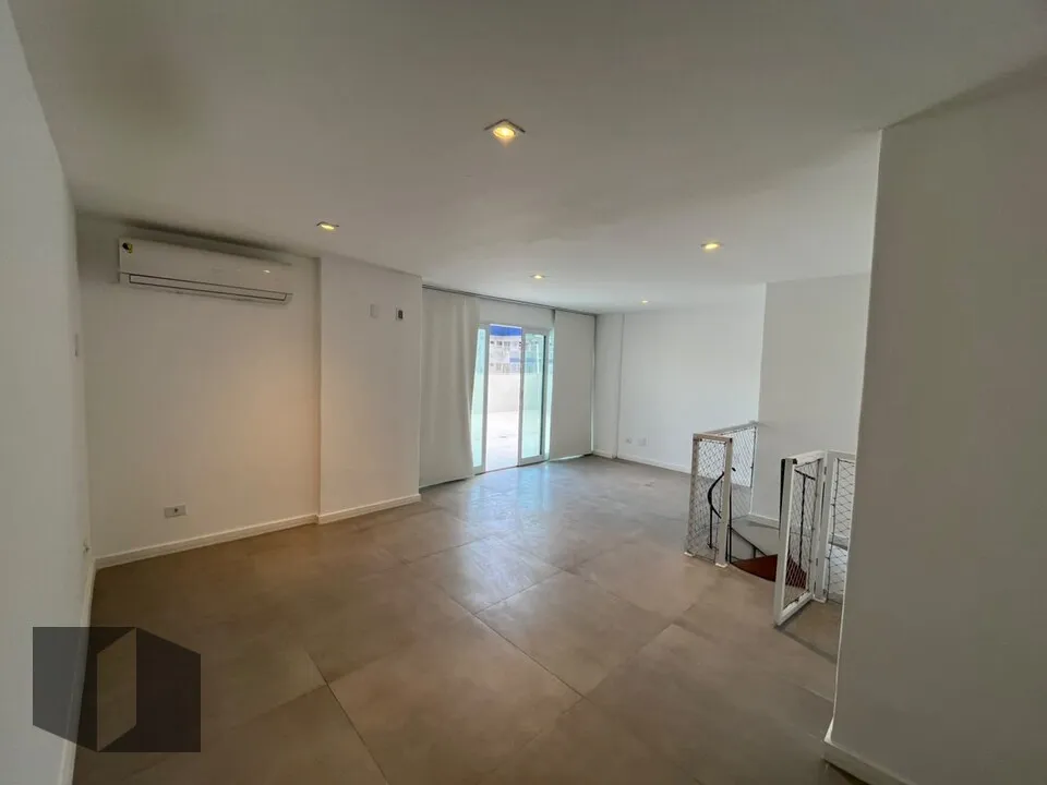 Apartment with terrace, 2 bedrooms and 2 bathrooms — photo 5