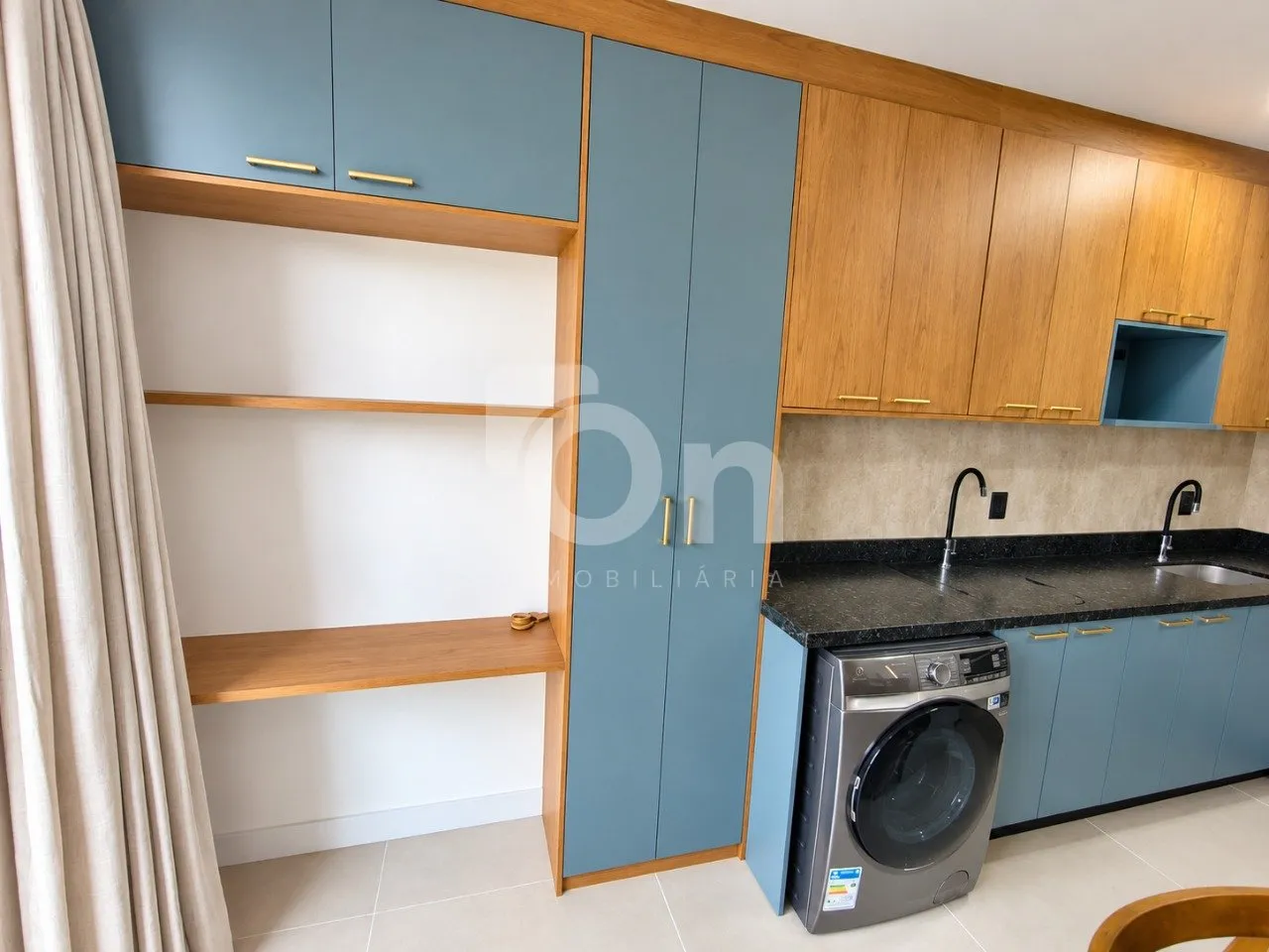 Furnished studio in a building with a gym — photo 27