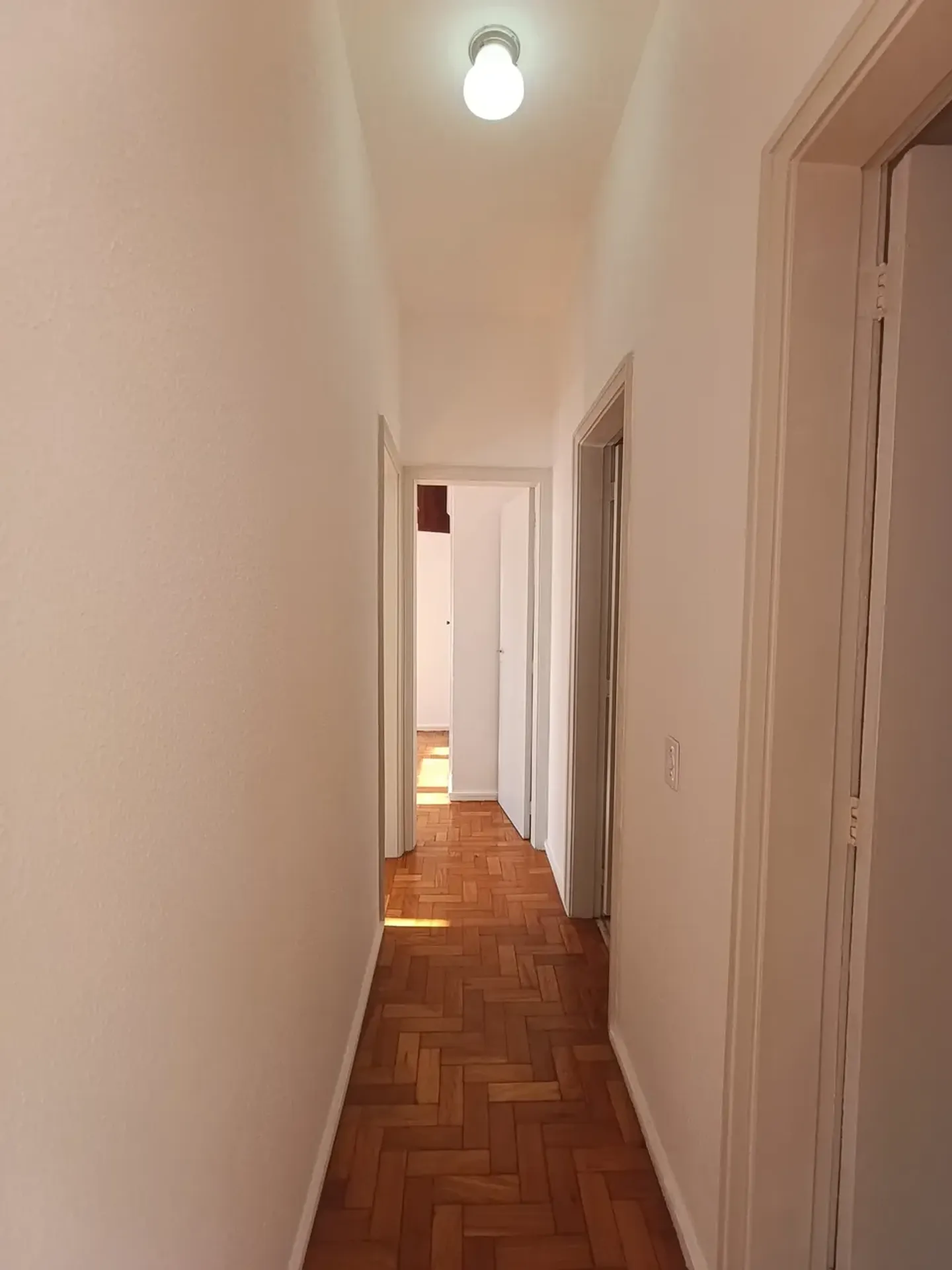 11th-floor apartment with 2 bedrooms and 2 bathrooms — photo 16