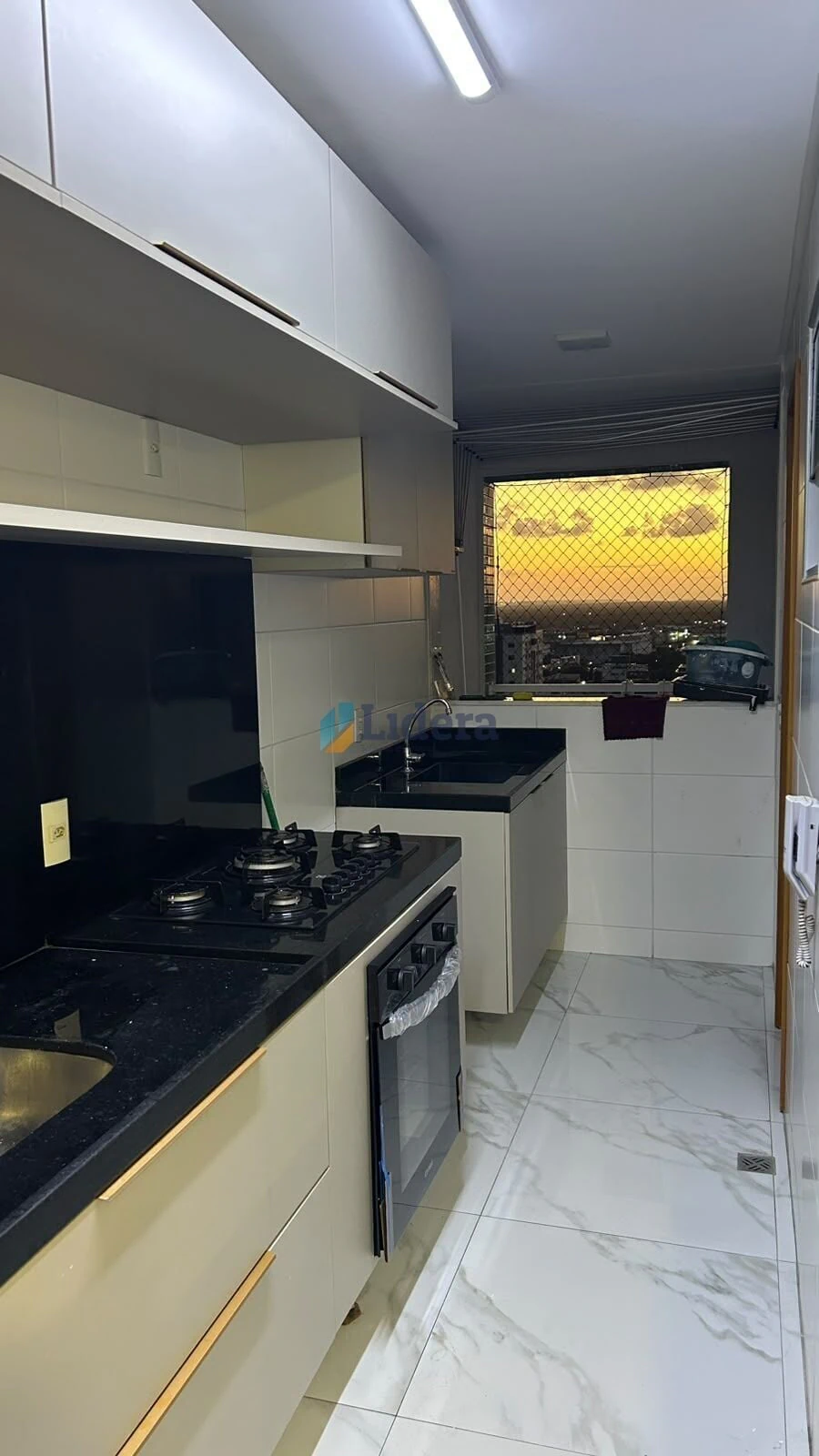 3-bedroom apartment in a building with a gym
