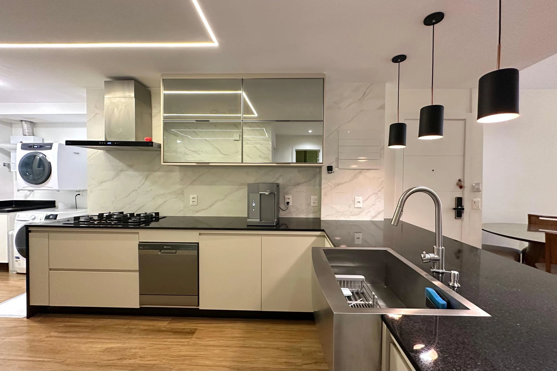 Washing machine in a 3-bedroom apartment, 110 m²