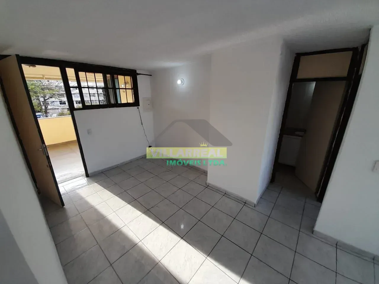 Unfurnished apartment with 2 bedrooms and 2 bathrooms — photo 3