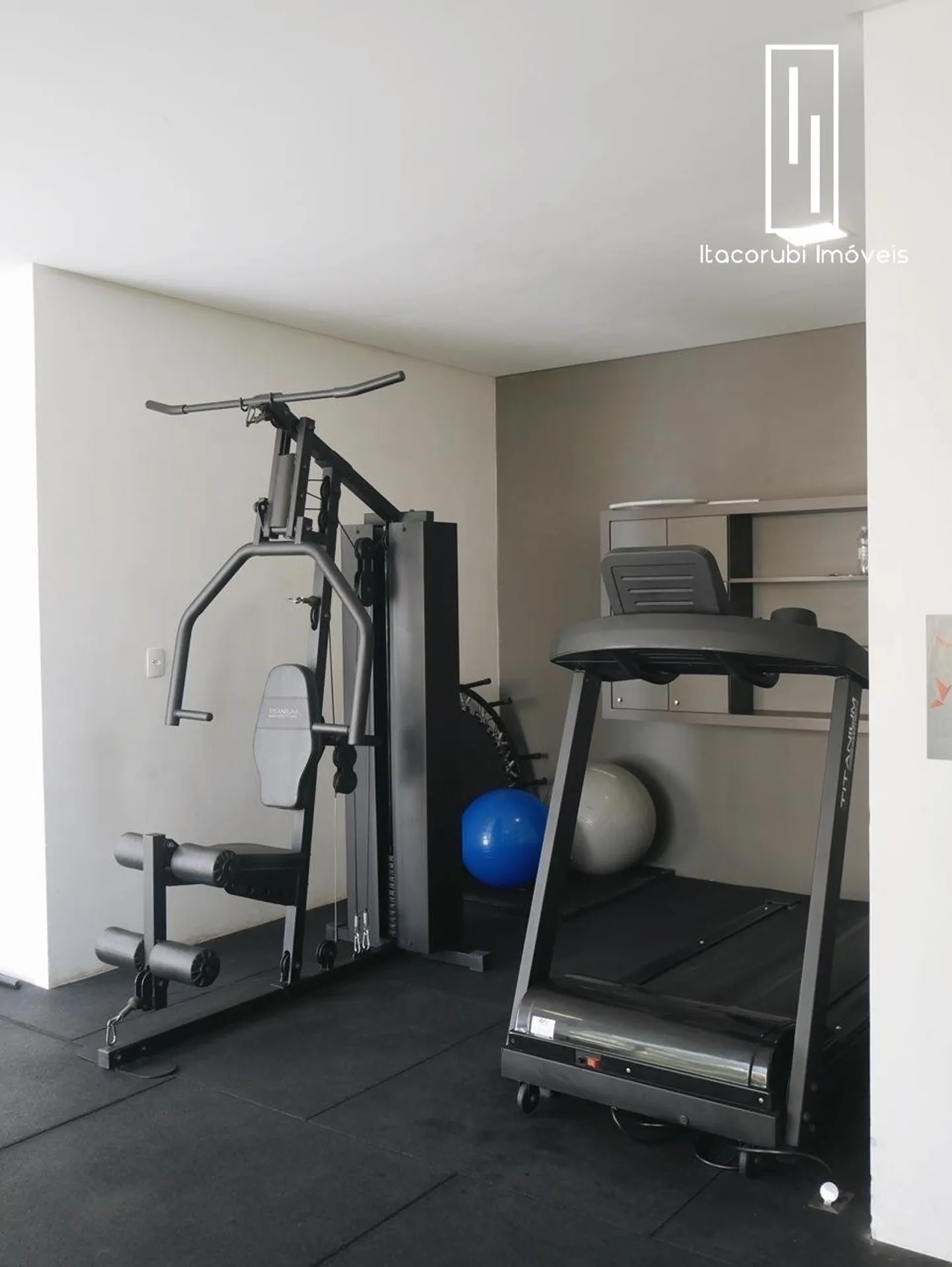 3-bedroom apartment with 2 parking spots and balcony — photo 15