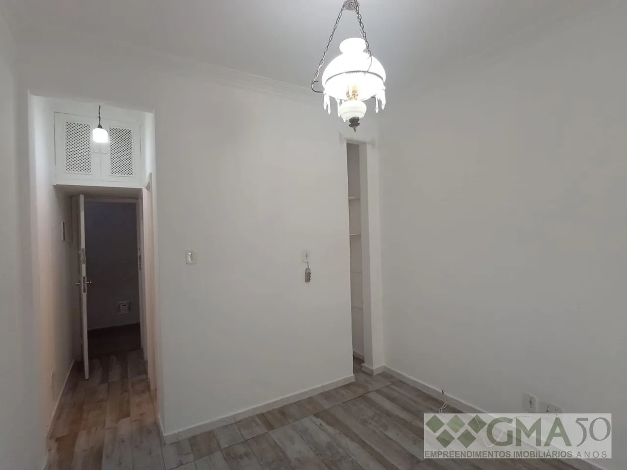 Studio, 30 m², with wood or laminate floors — photo 11