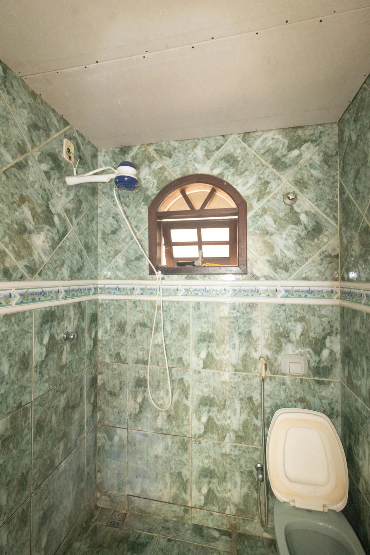 Rental house with 2 bedrooms and 1 en-suite — photo 32