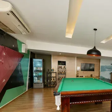 Apartamento com 2 quartos e cozinha fechada com coifa — photo 2