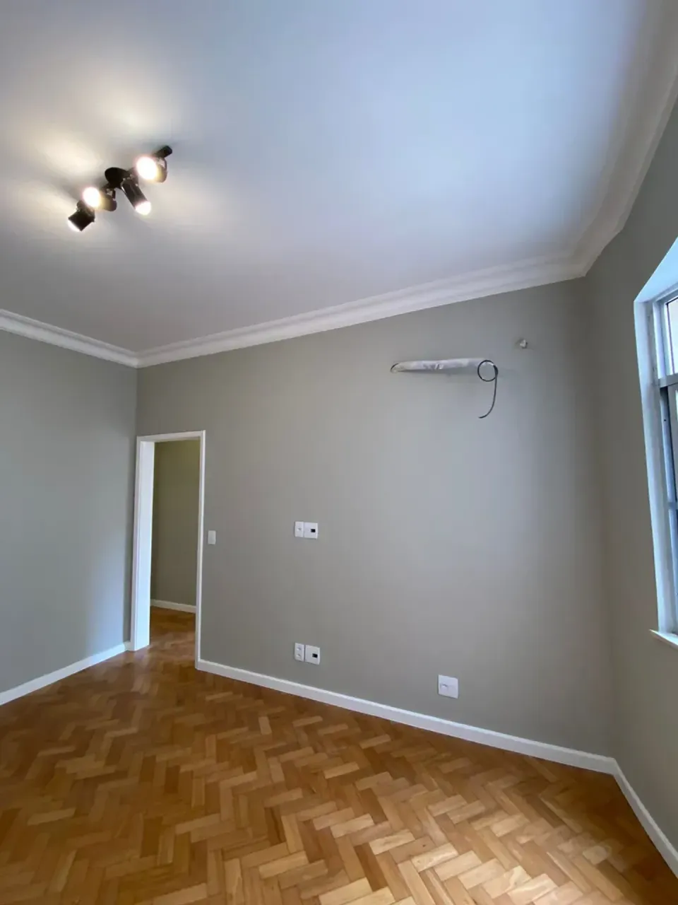 Rental apartment with open-plan kitchen and 1 parking space — photo 12