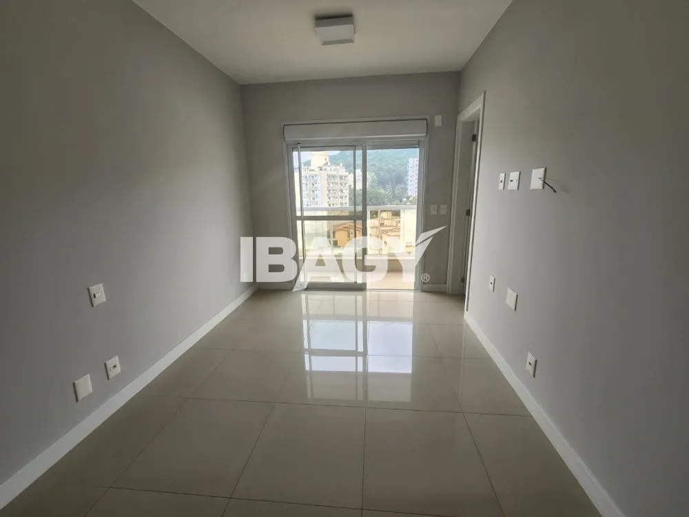 2-bedroom apartment in a building with a gym — photo 26