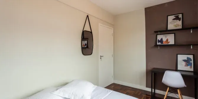 One-bedroom apartment with a washing machine — photo 8