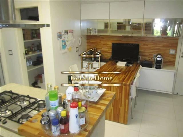 Furnished 300 m² apartment with 4 en-suites and 4 parking — photo 12