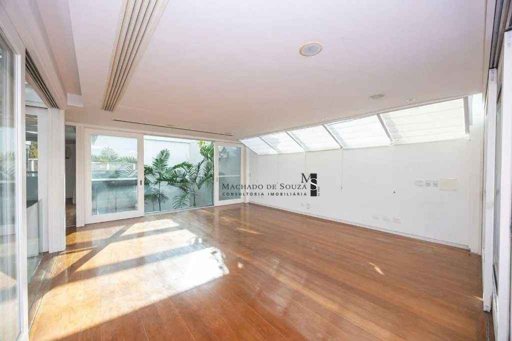 Casa para alugar com 4 dormitórios e 4 banheiros — photo 48