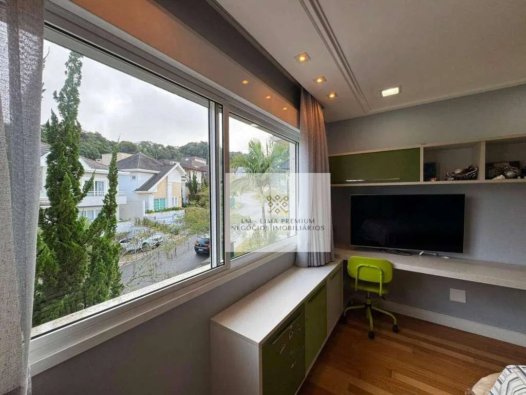 3-suite house with 364 m² and 4 parking spaces — photo 19