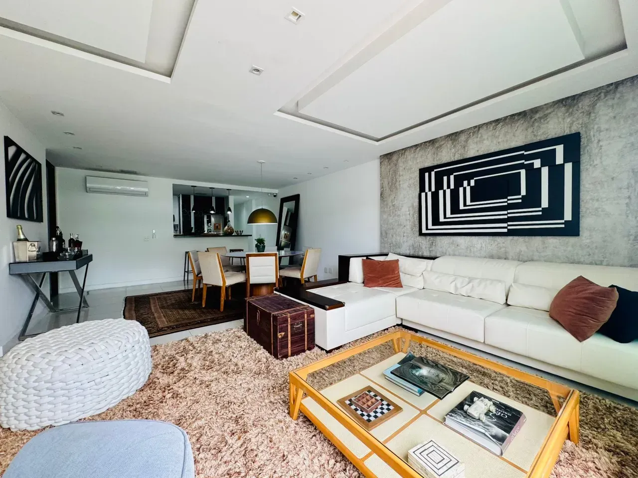 Furnished 3-bedroom apartment with open-plan kitchen — photo 12