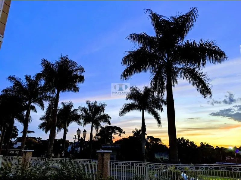 Unfurnished apartment with 3 bedrooms and 3 baths