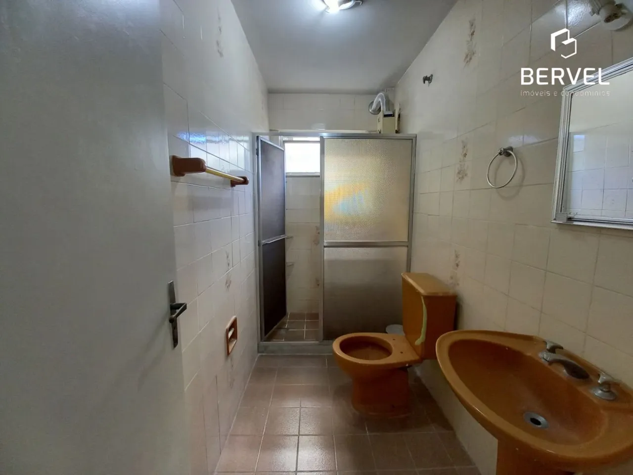 2-bedroom apartment of 98 m² with balcony — photo 13
