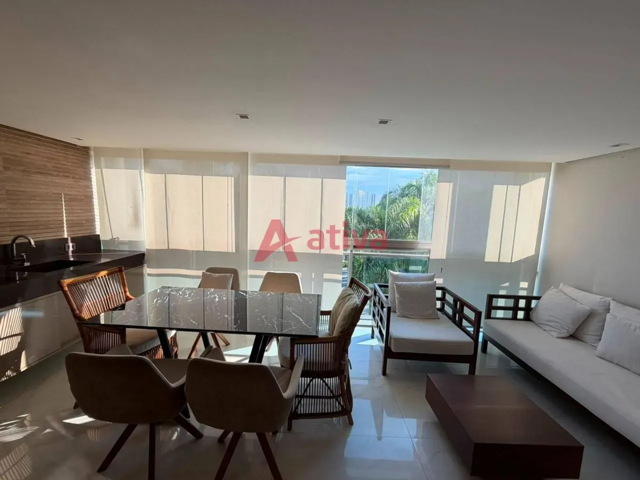 Furnished apartment with 4 bedrooms and an open-plan kitchen — photo 3