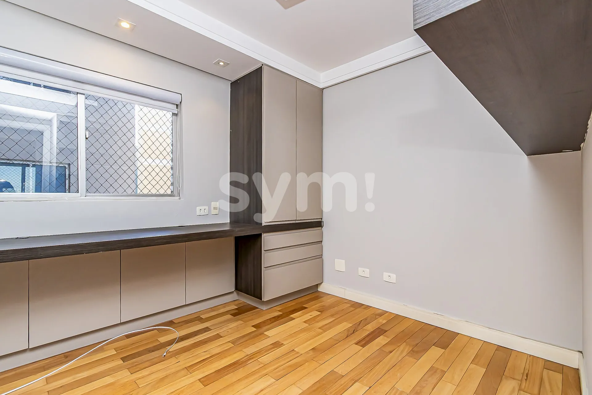 Apartamento mobiliado de 2 quartos com varanda envidraçada — photo 12