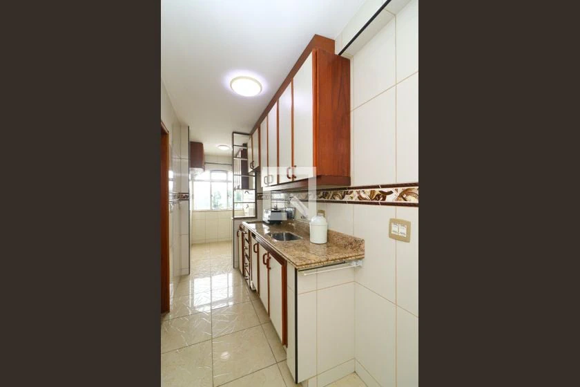 Apartment, 77 m², with wood or laminate floors — photo 6