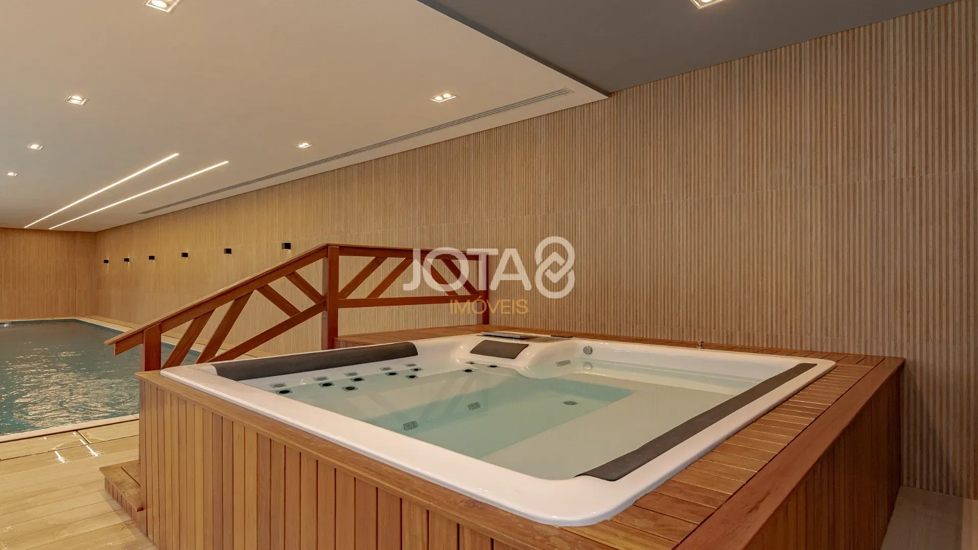 Квартира з 3 спальнями-сюїтами 193 м² і 4 паркомісця — photo 39