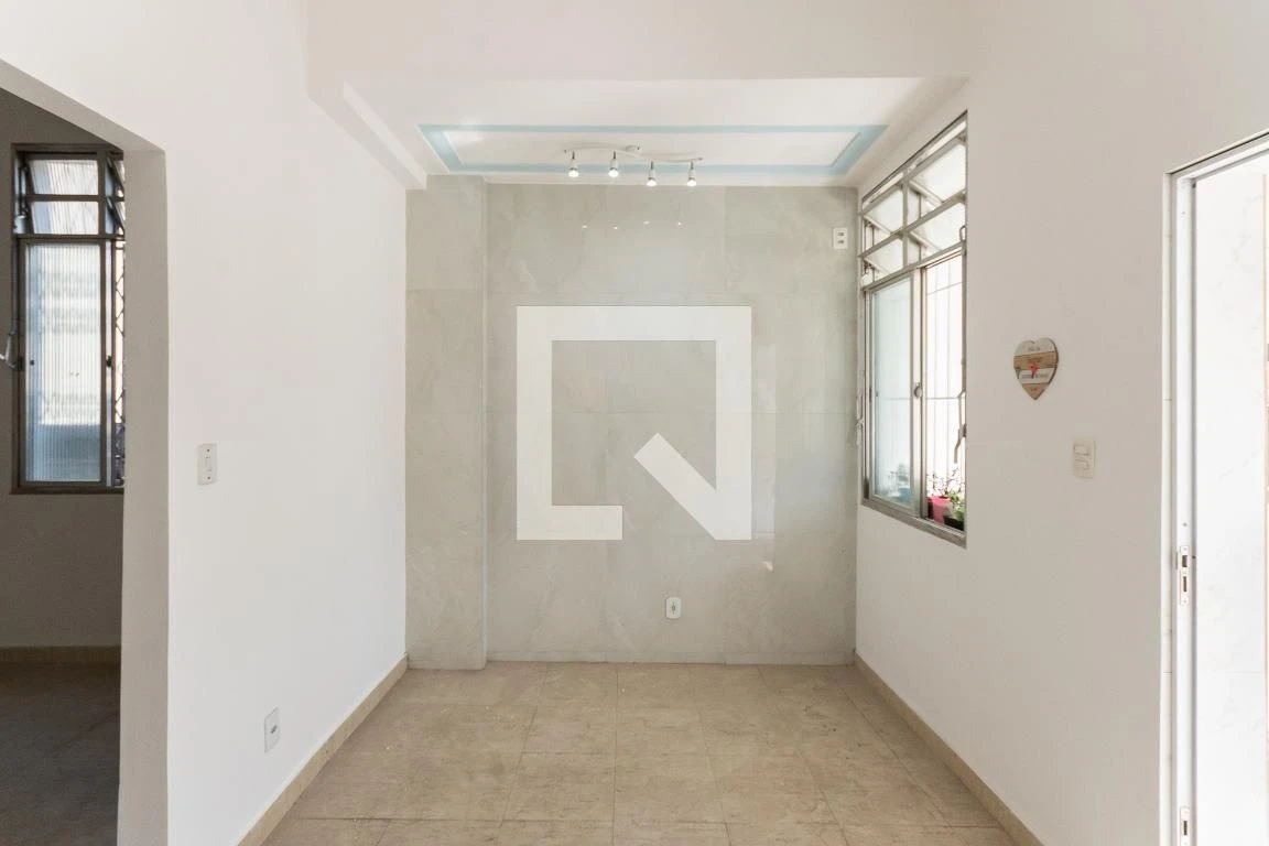 3-bedroom apartment with 2 baths, private garden and BBQ