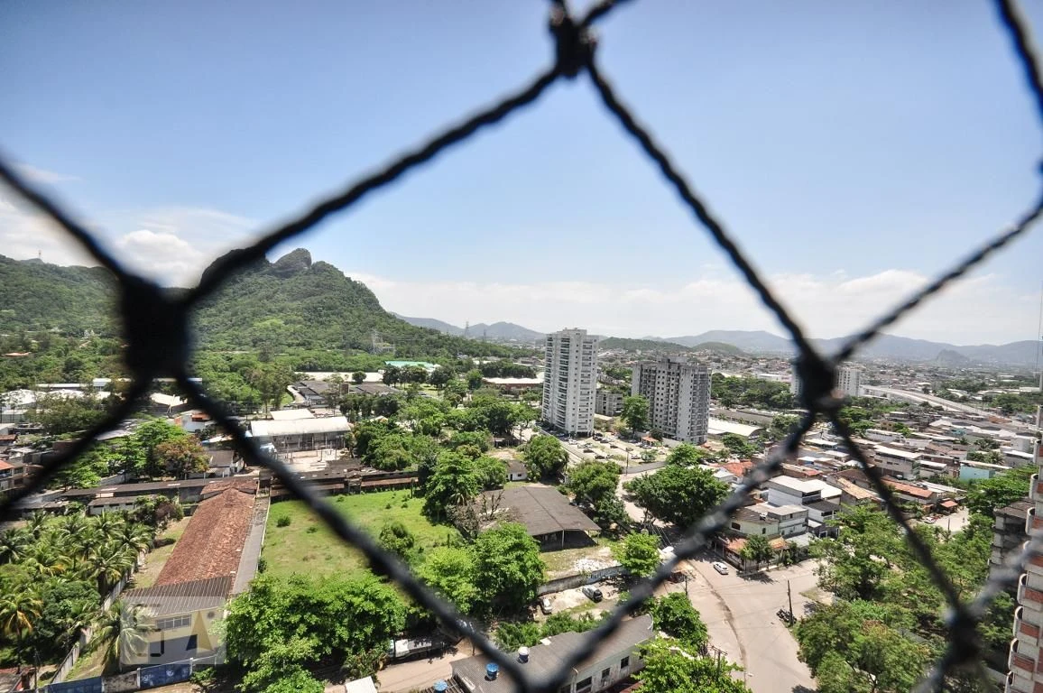 2-bedroom apartment with a mountain view in Rio de Janeiro — photo 3
