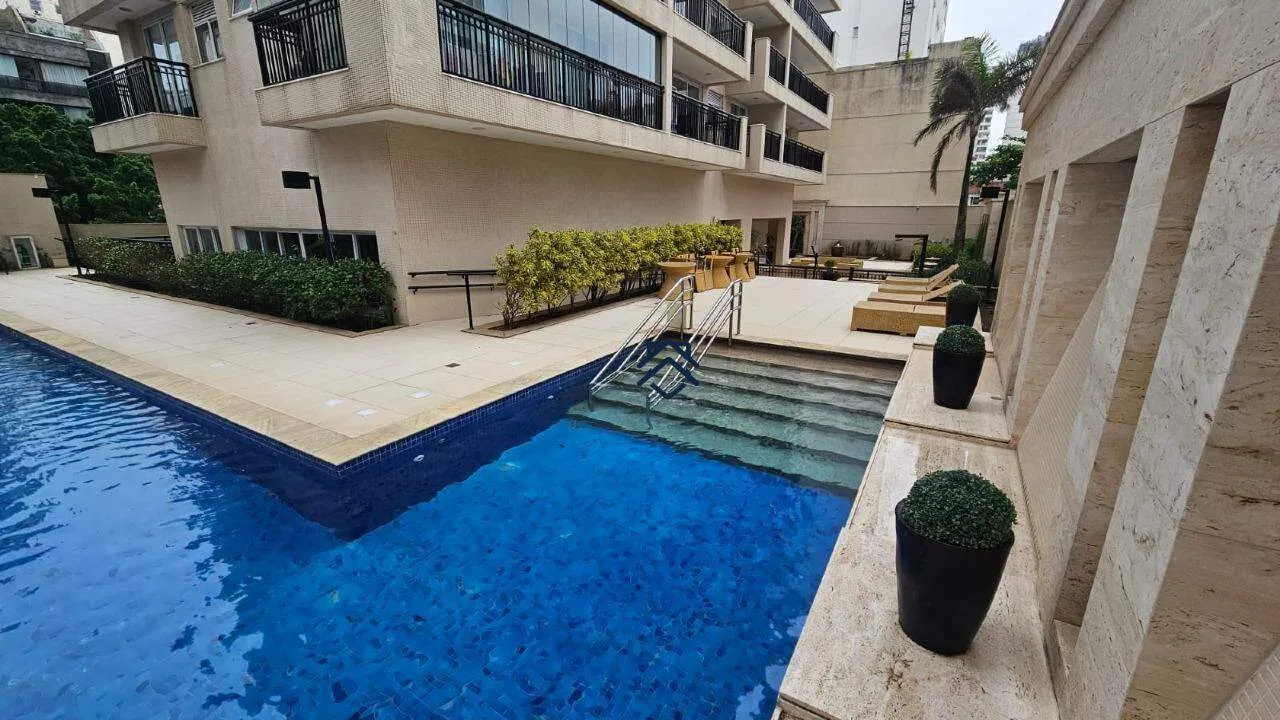 Furnished apartment, 74 m², with a glass-enclosed balcony — photo 16