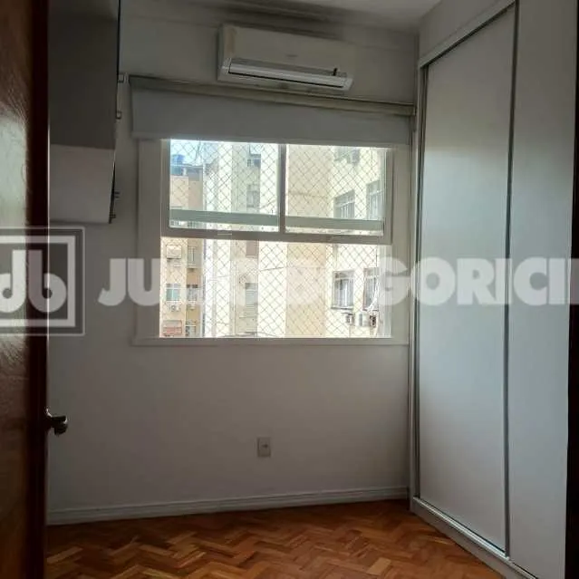 Floor-to-ceiling windows in a 2-bedroom apartment, 80 m² — photo 16
