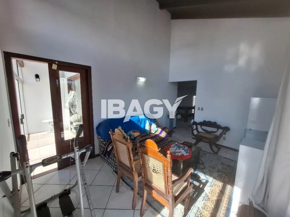 Furnished house with 5 bedrooms, 2 suites and 2 parking — photo 2